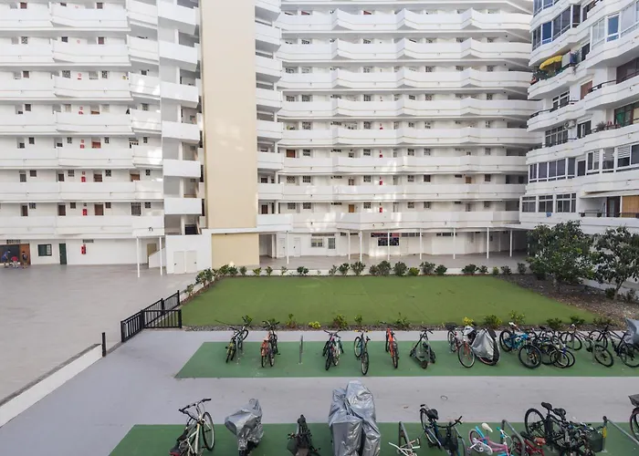 Διαμέρισμα Vintage Flat - Terrace & Pool Πλάγια ντελ Ινγκλές